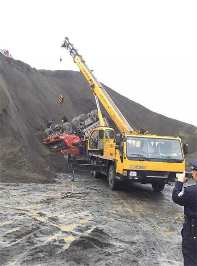 紫云上犹道路救援